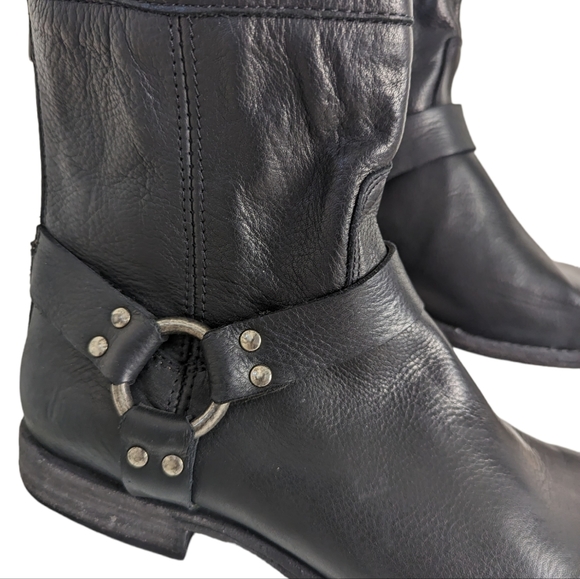 Frye Phillip Black Harness Short Boot...Size 10 - Picture 4 of 11